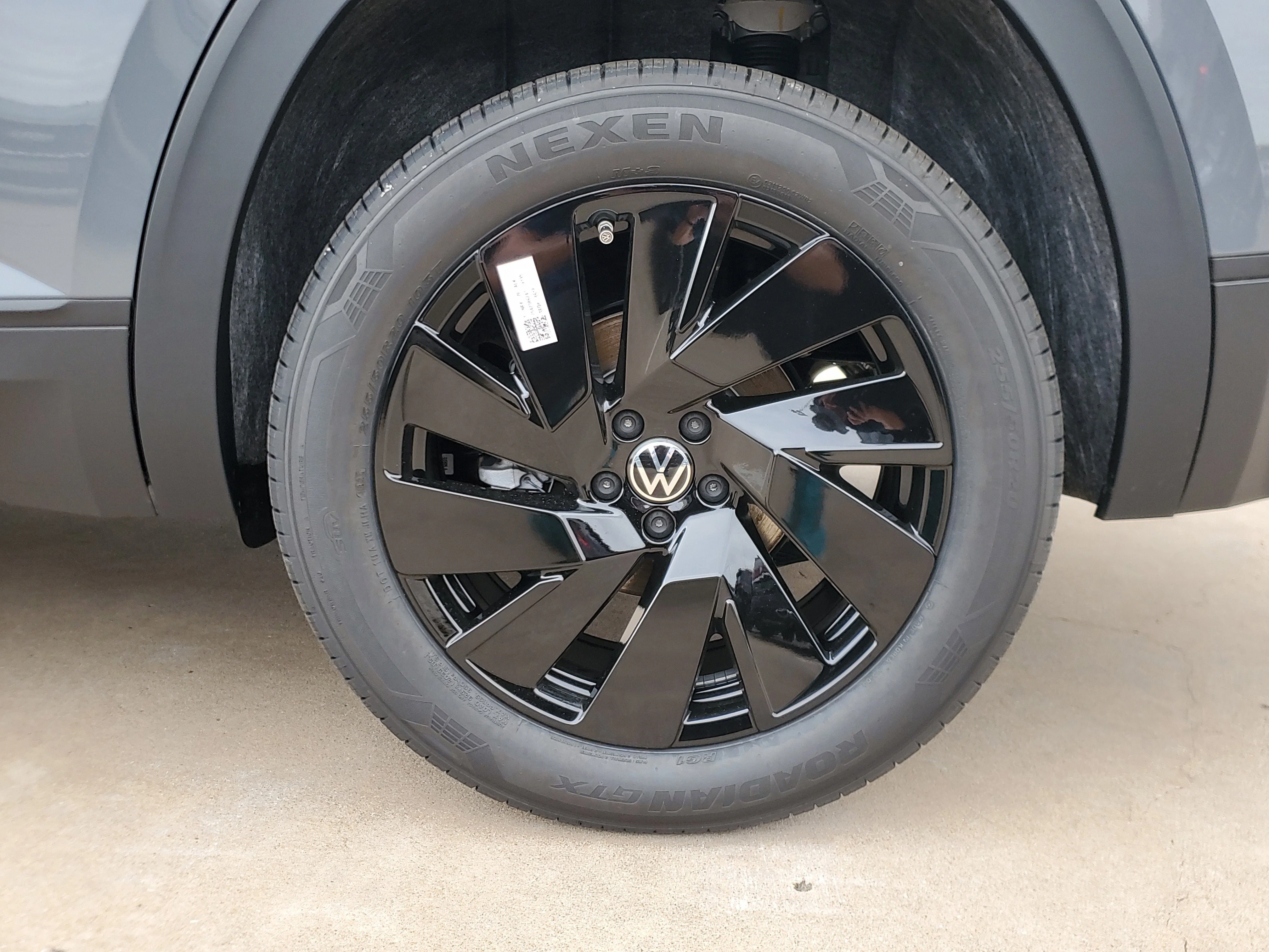 New 2026 Gray Volkswagen 2.0T SE w/Technology image 8