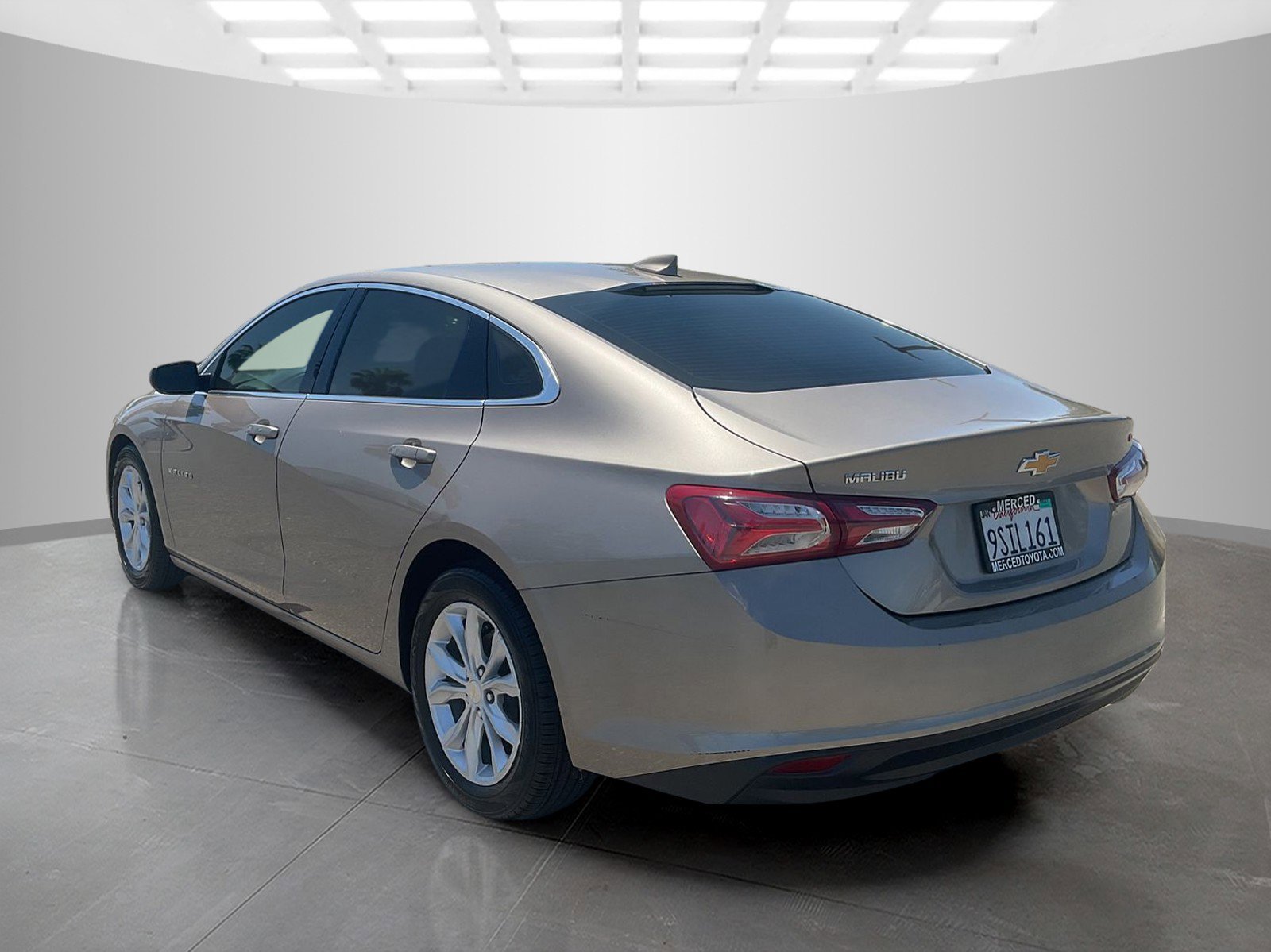 Used 2022 Mineral Gray Metallic Chevrolet LT image 3