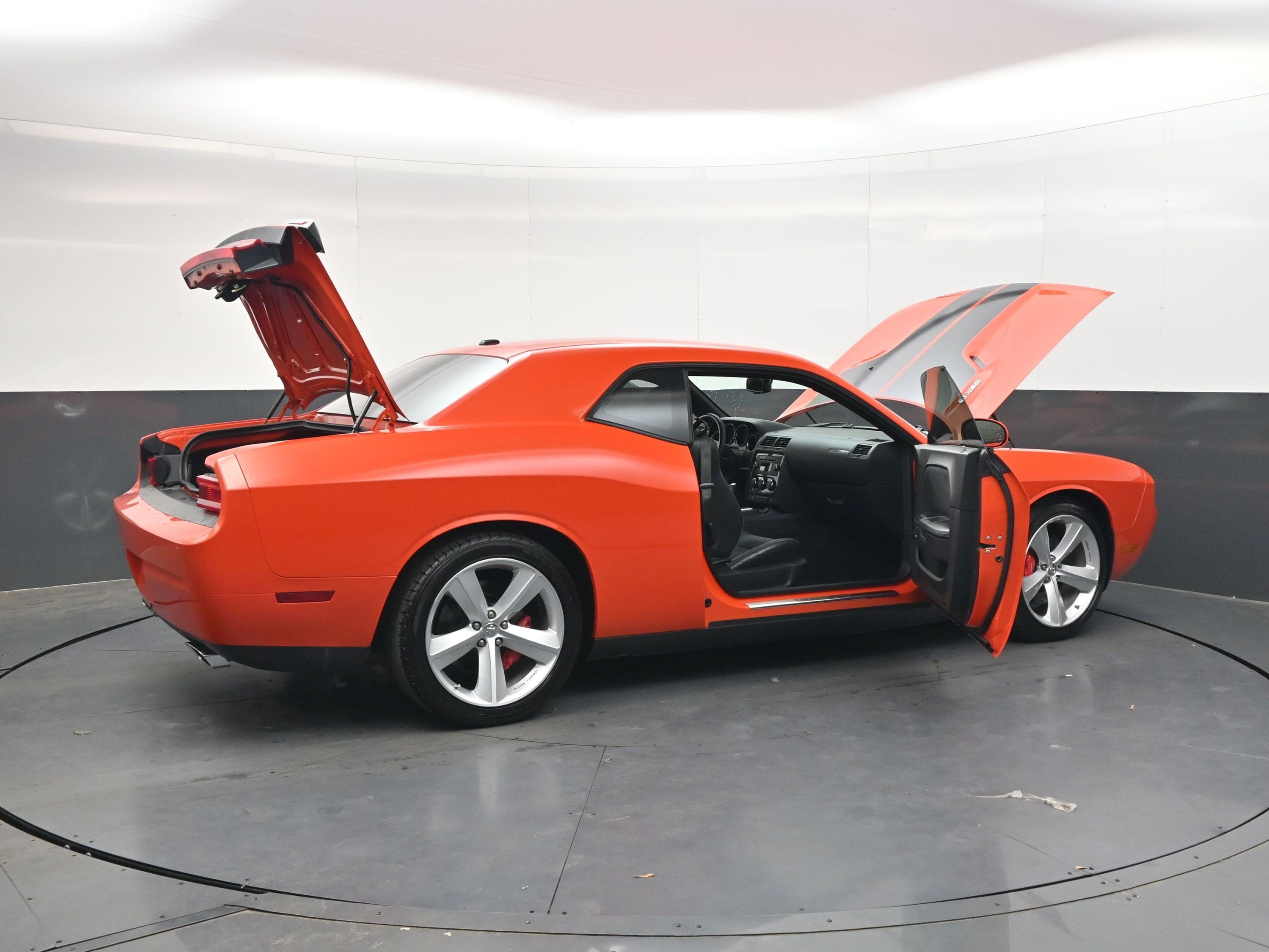 Used 2009 Hemi Orange Pearl Dodge SRT8 image 32