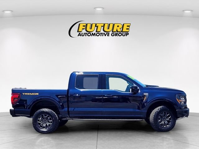 Used 2025  Ford Tremor image 3