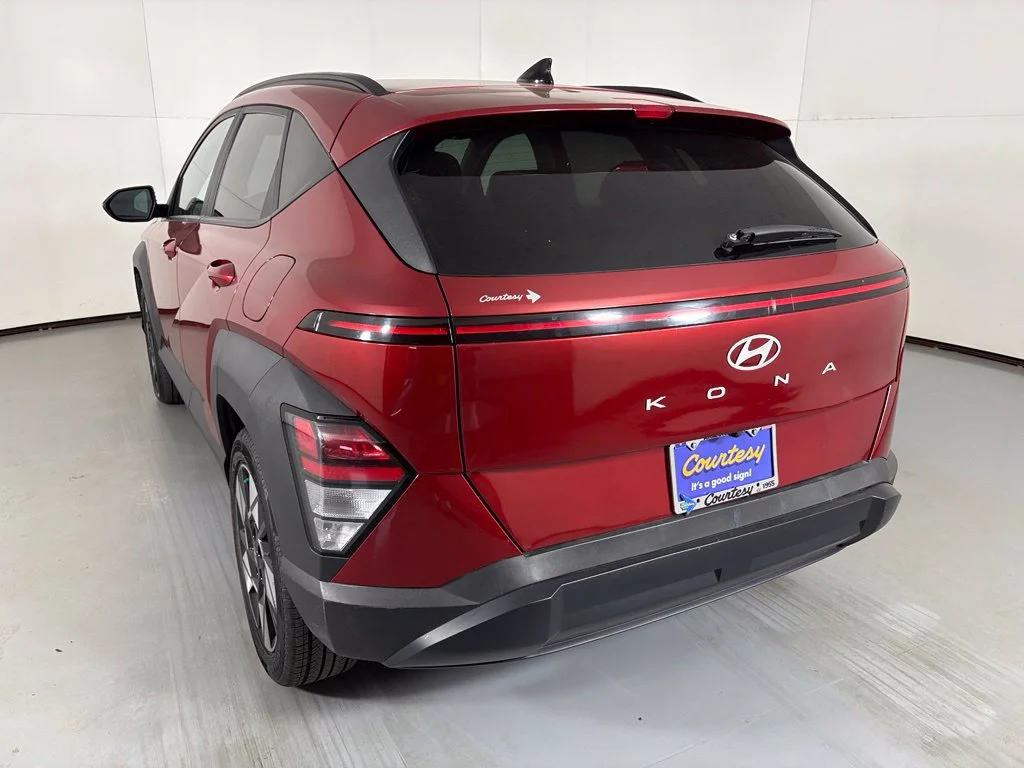 Used 2025 Red Hyundai SEL image 6