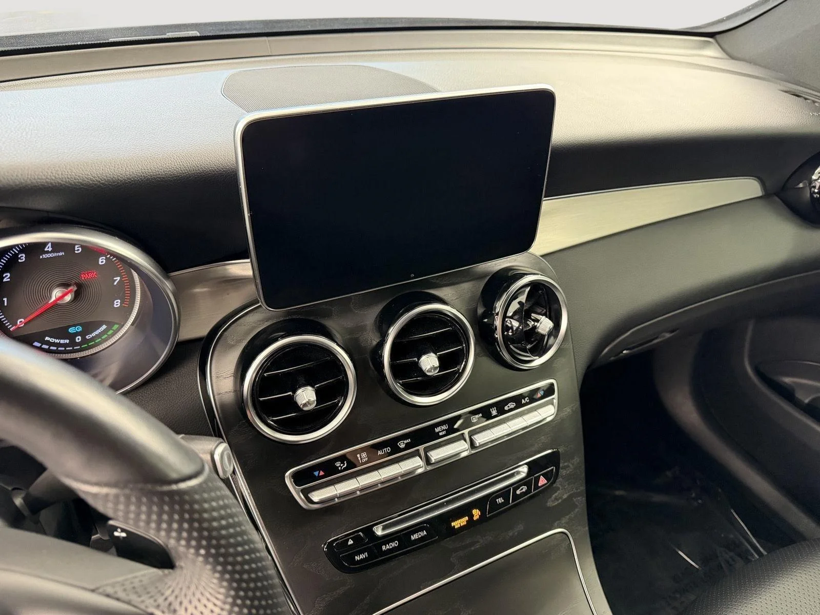 Used 2019 Selenite Grey Metallic Mercedes-Benz GLC 350e image 10