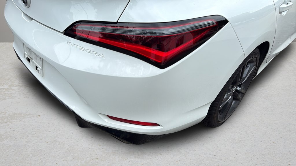 Used 2023 Platinum White Acura w/A-Spec Package image 11
