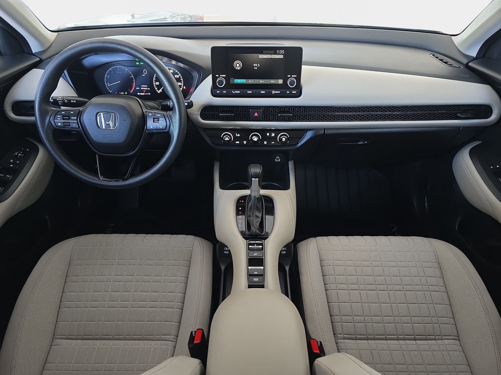 Used 2025 Silver Honda LX image 10
