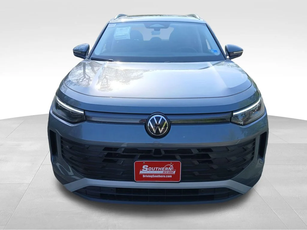 New 2026 Silver Volkswagen 2.0T SE image 8