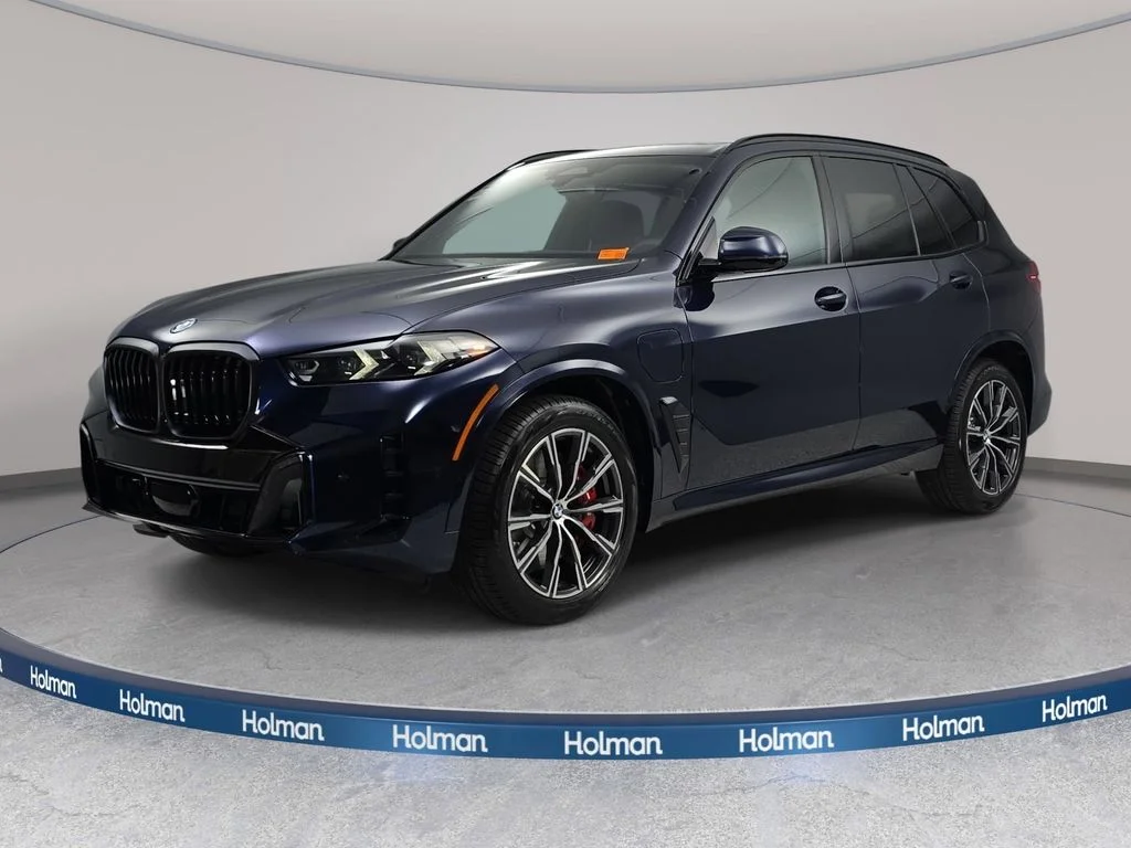 2026 BMW X5 xDrive50e's photo