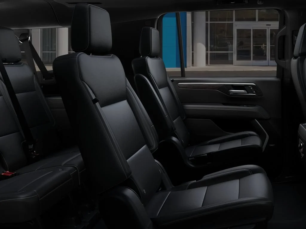 2026 Chevrolet Suburban LT - Photo 12