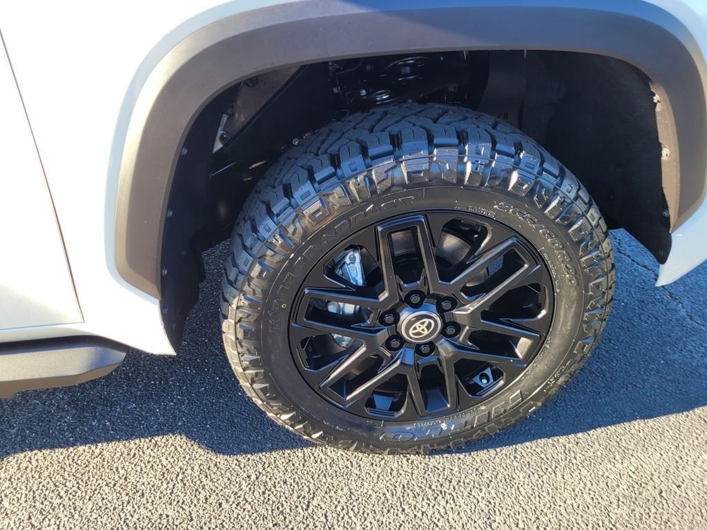 2026 Toyota Tundra Limited - Photo 13