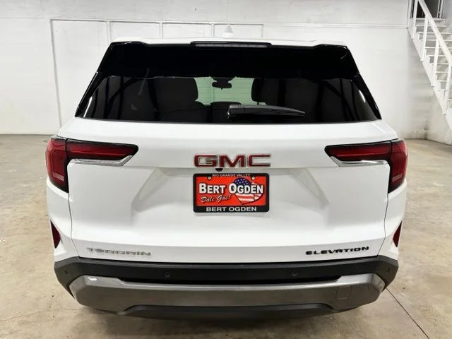 Used 2026 White GMC Elevation image 6