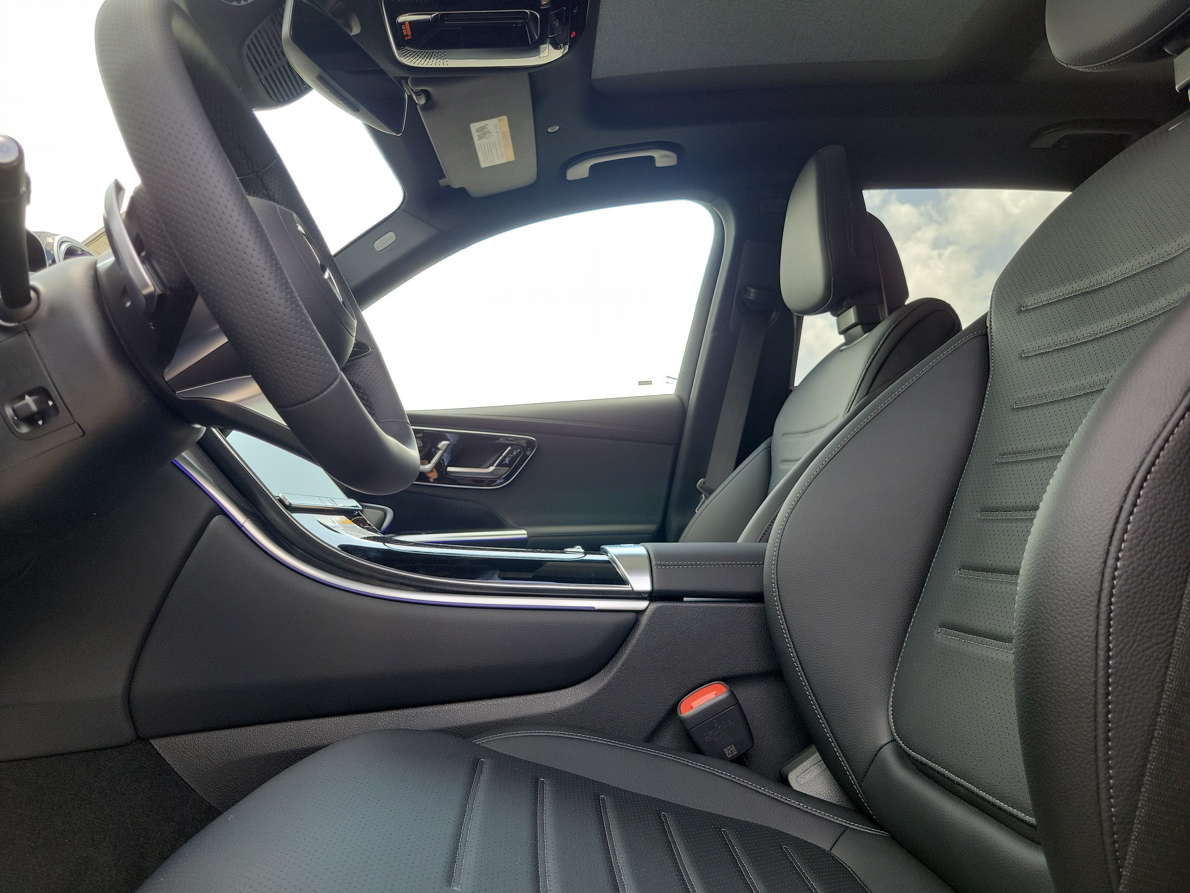 New 2026 Cirrus Silver Metallic Mercedes-Benz GLC 300 image 53