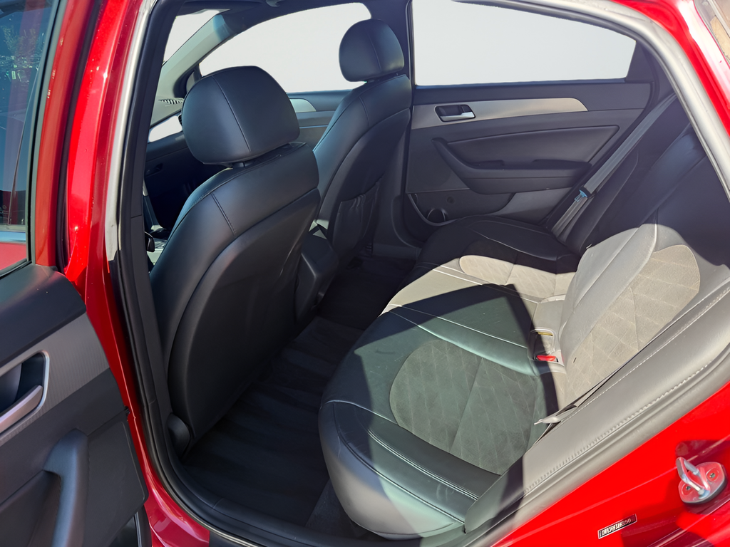 Used 2018 Red Hyundai Sport image 20