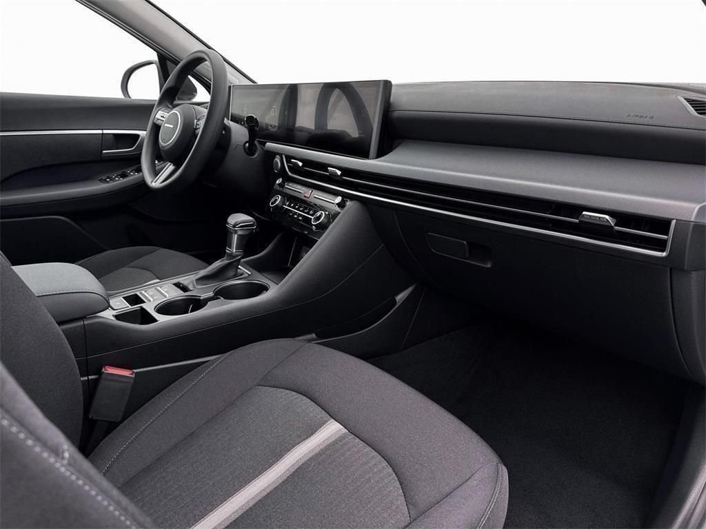 New 2026 Silver Hyundai SE image 15