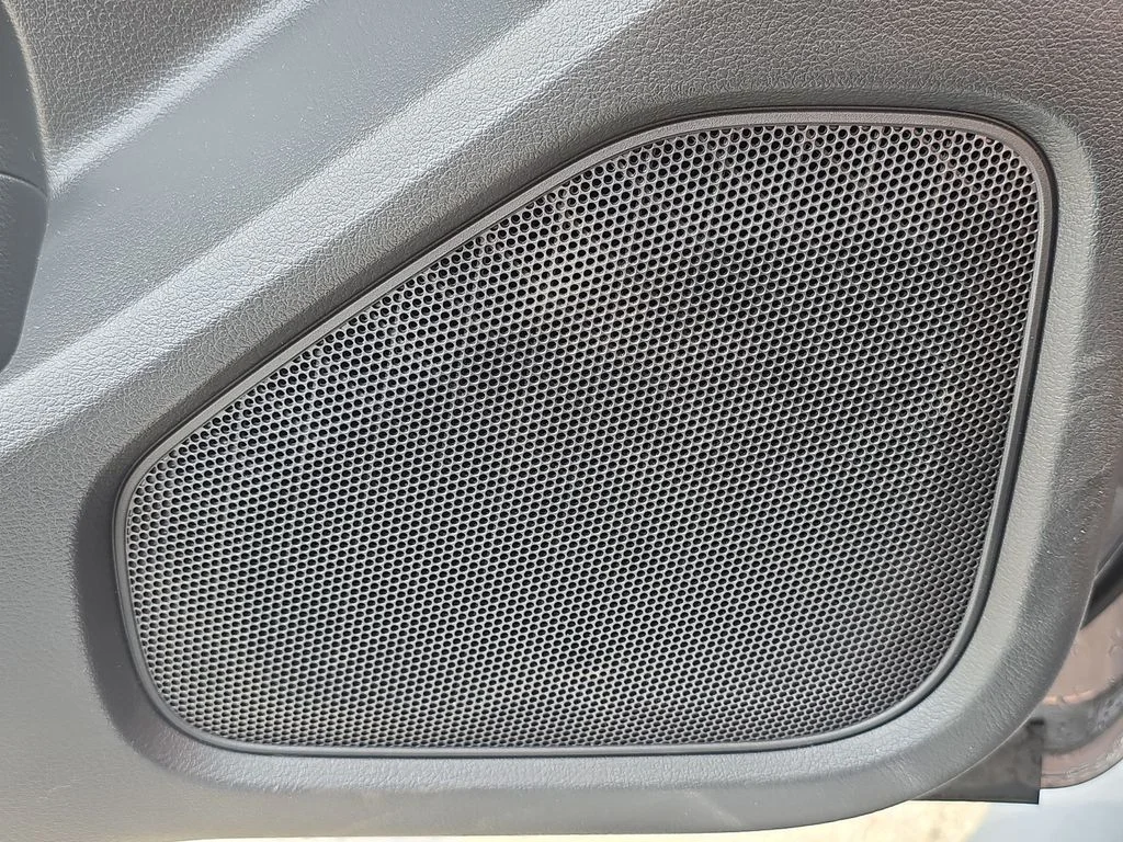 Used 2022  Nissan PRO-4X image 20