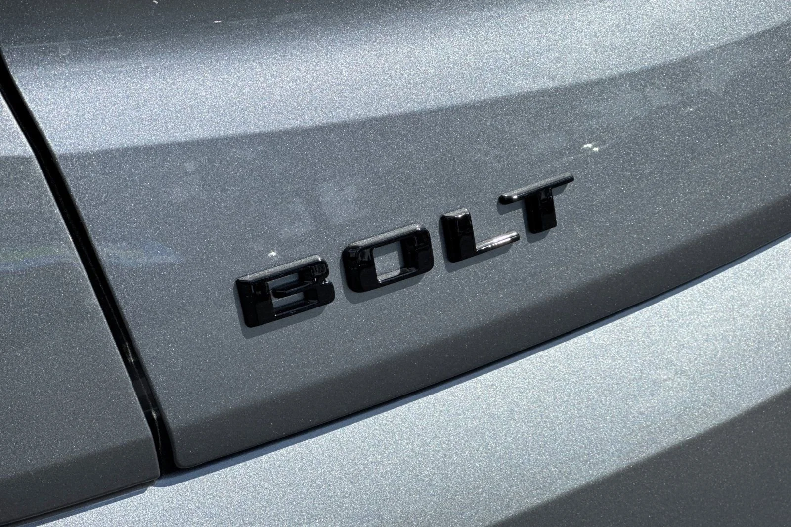 New 2027 Sterling Grey Metallic Chevrolet LT image 25