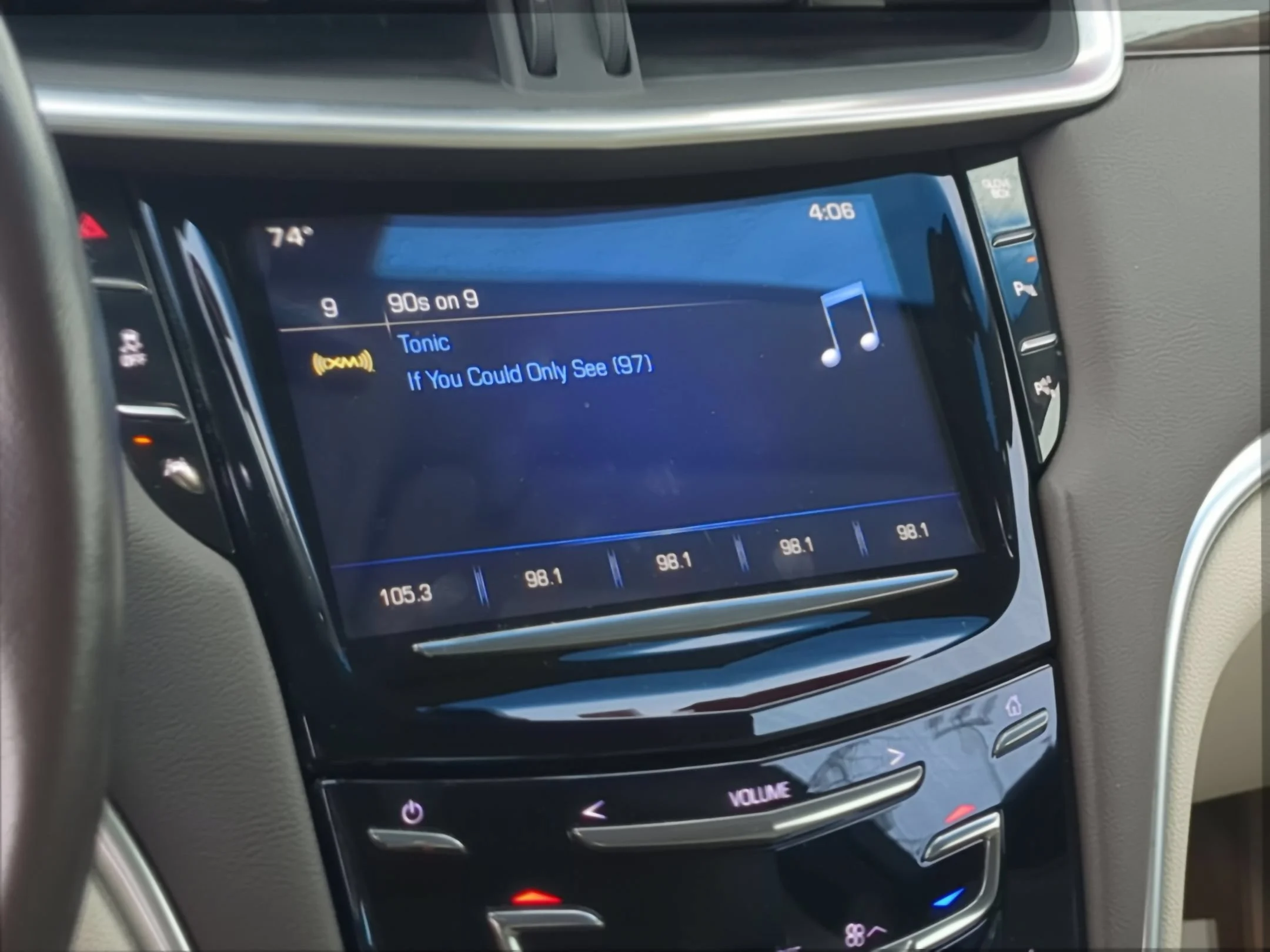 Used 2016 Crystal White Tricoat Cadillac Luxury Collection image 12