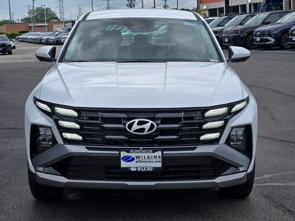 New 2026 White Pearl Hyundai Blue SE image 3