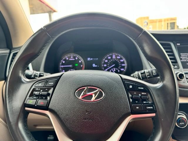 Used 2018 White Hyundai SEL Plus image 11