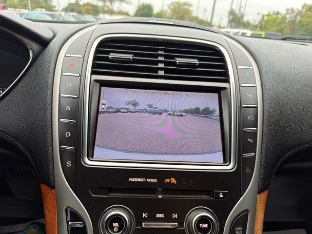Used 2019 Blue Lincoln Reserve image 34