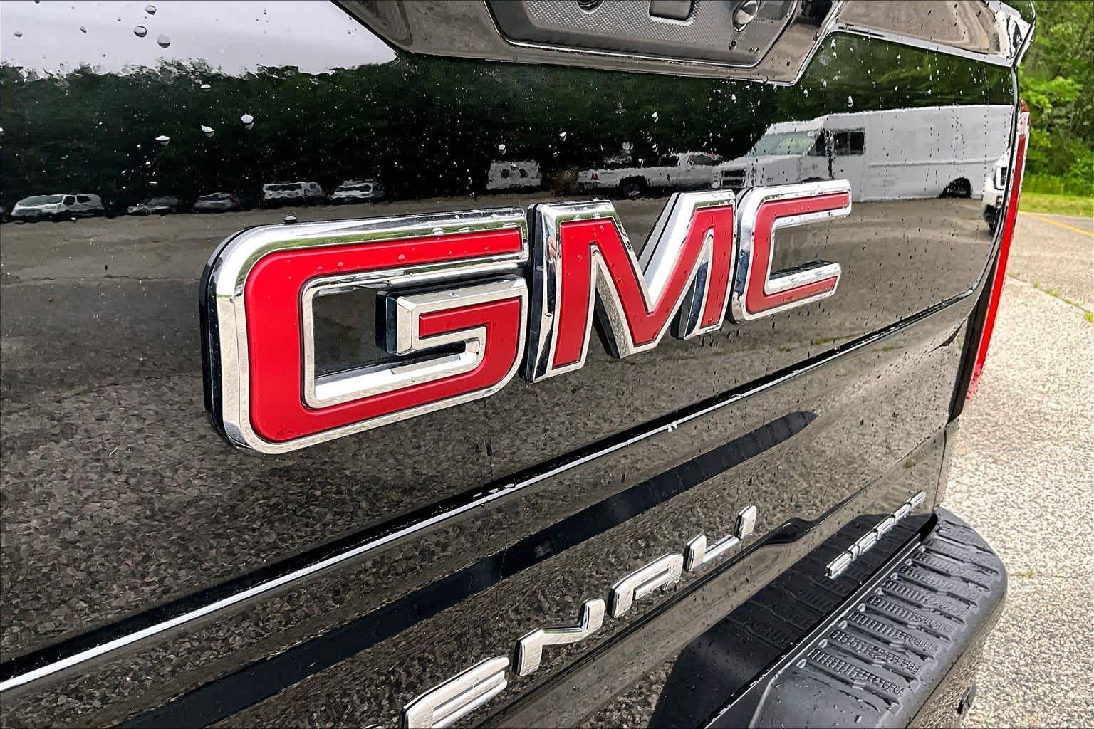 Certified Used 2023 Onyx Black GMC Denali image 33