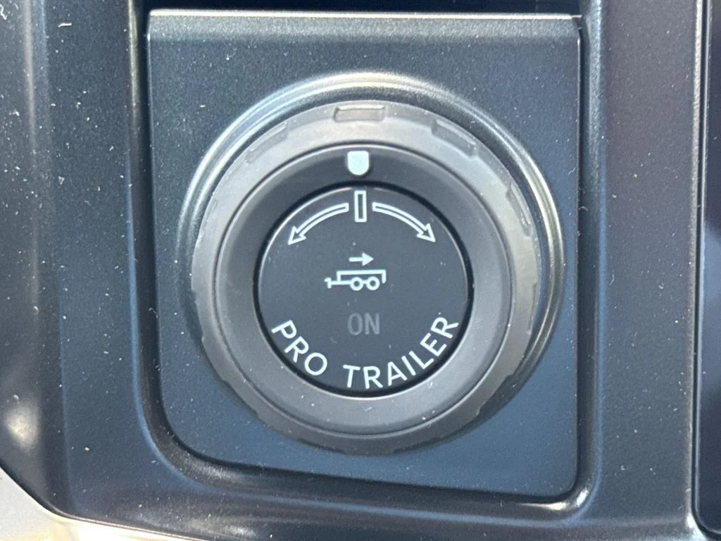 New 2026 Gray Ford King Ranch image 37