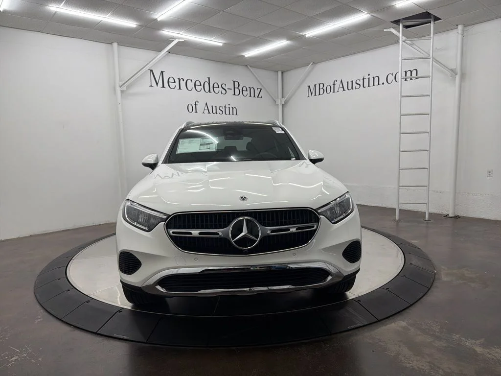 Used 2026 White Mercedes-Benz GLC 300 image 2