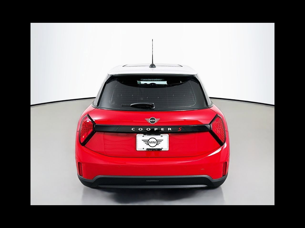New 2026 Chili Red II MINI ICONIC image 6