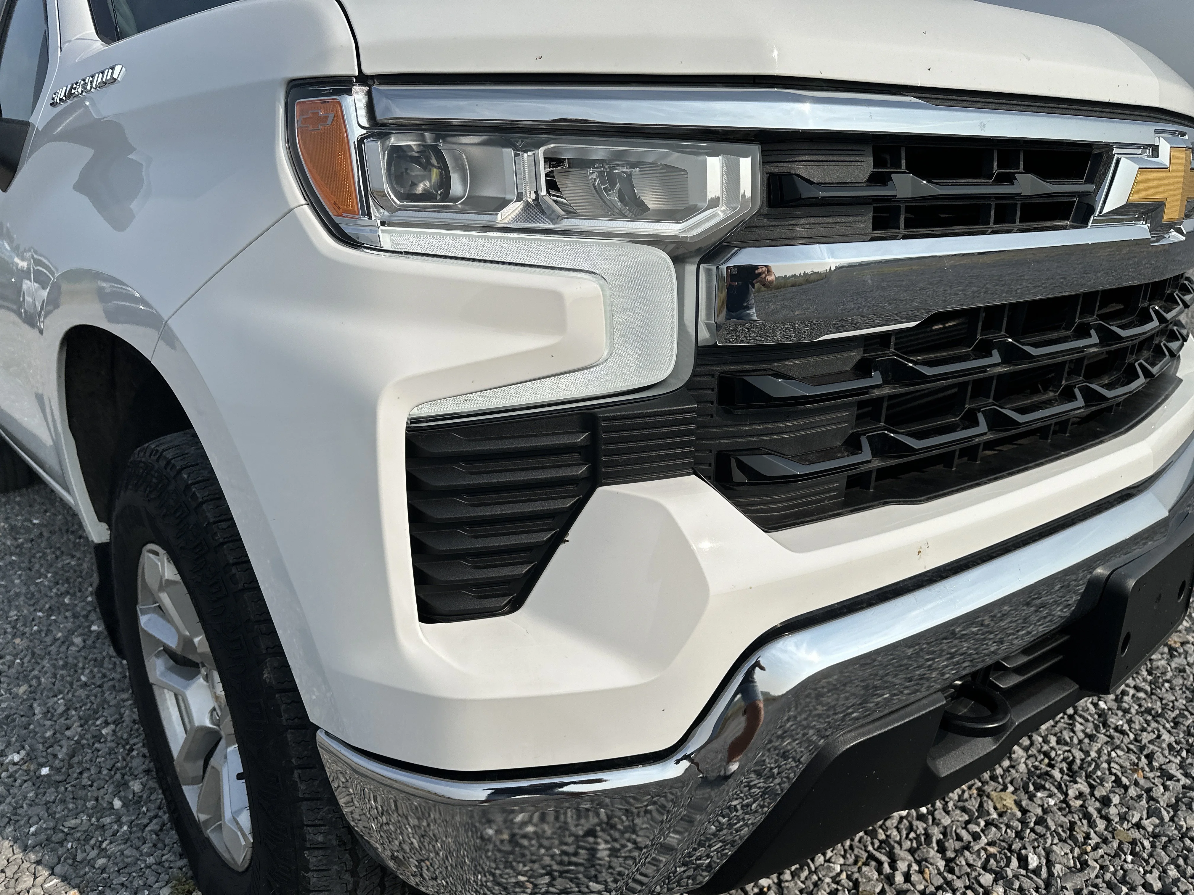 Used 2023 Summit White Chevrolet LT image 10