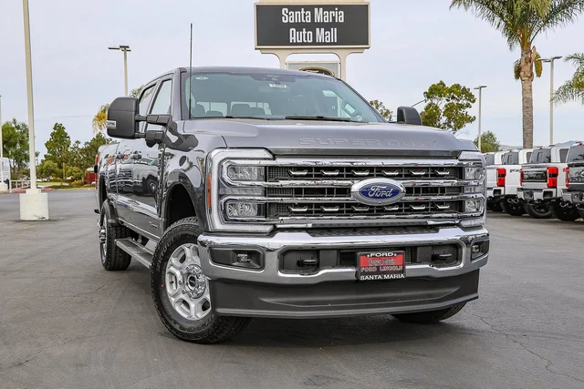 2026 Ford Super Duty F-350® XLT