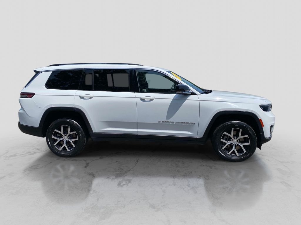 Used 2023 White Jeep Limited image 12