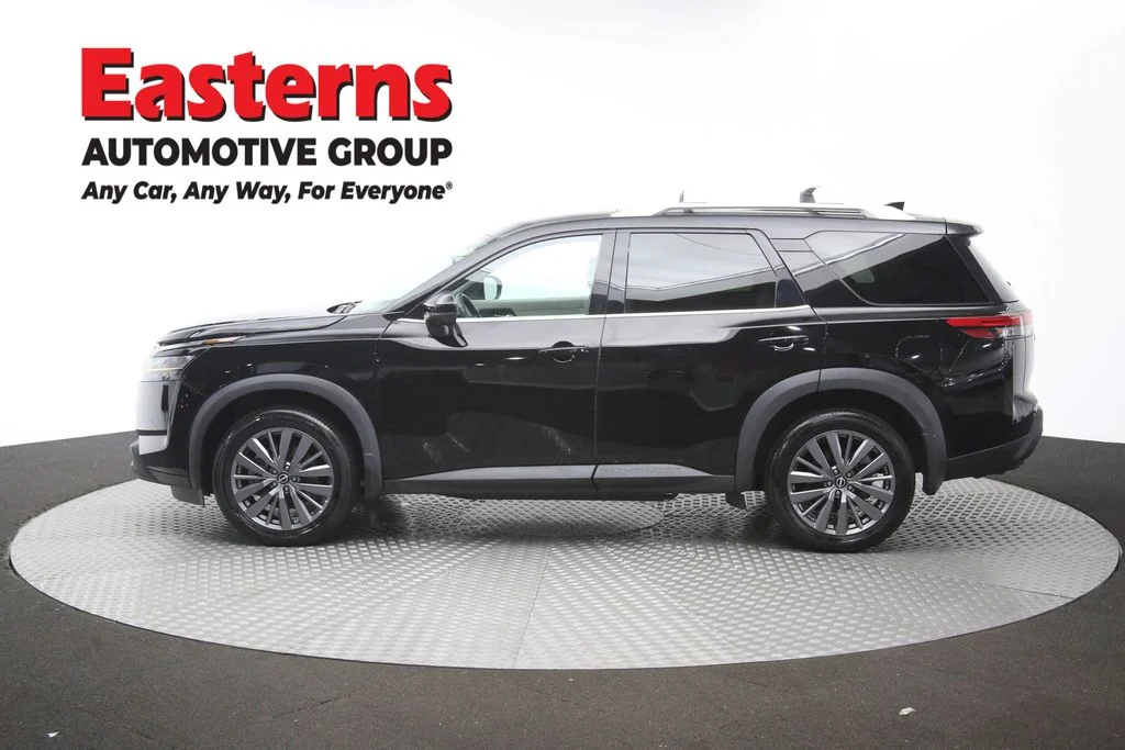 Used 2023 Black Nissan SL image 63