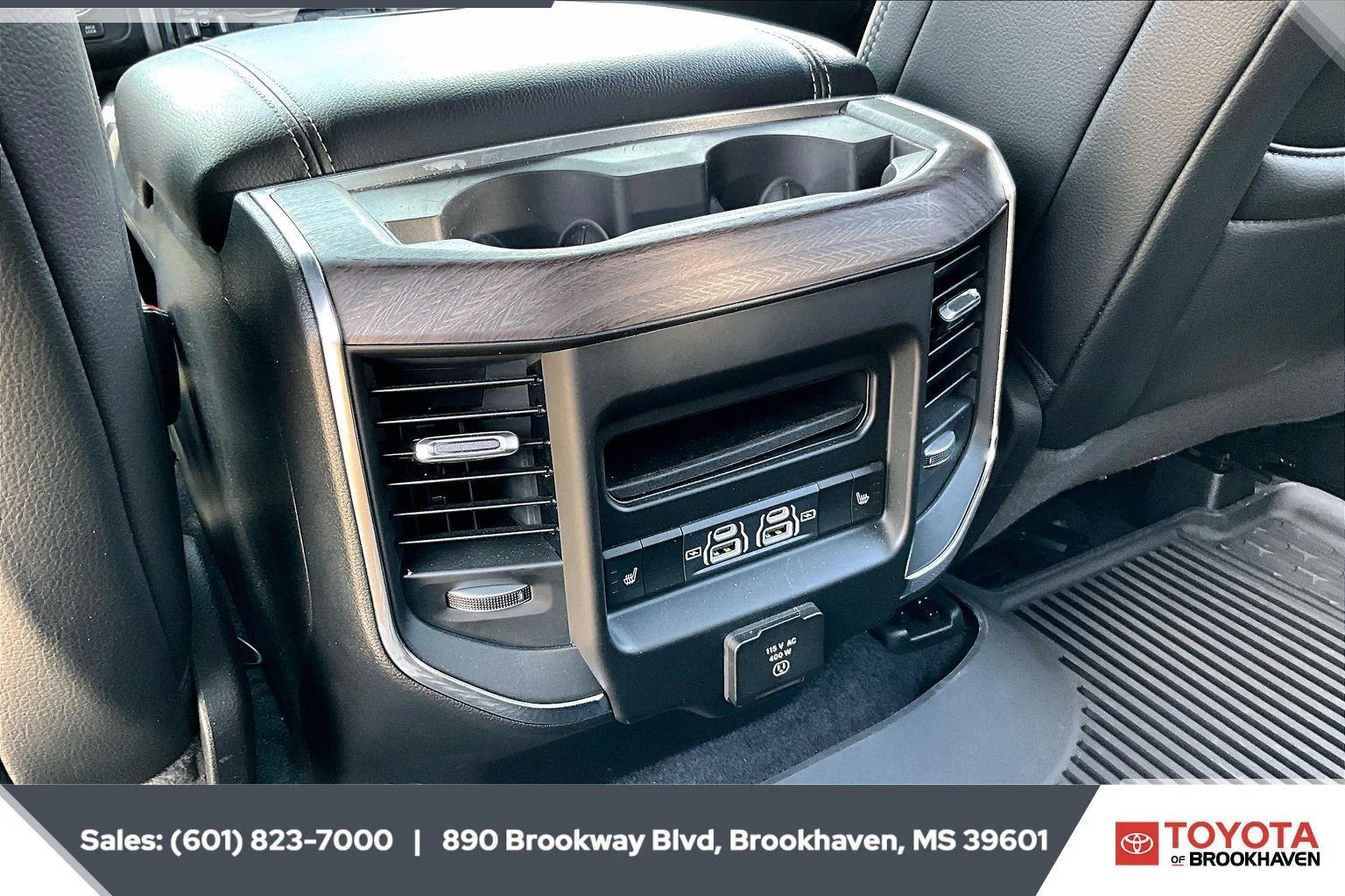 Used 2025 Delmonico Red Pearlcoat Ram Laramie image 24