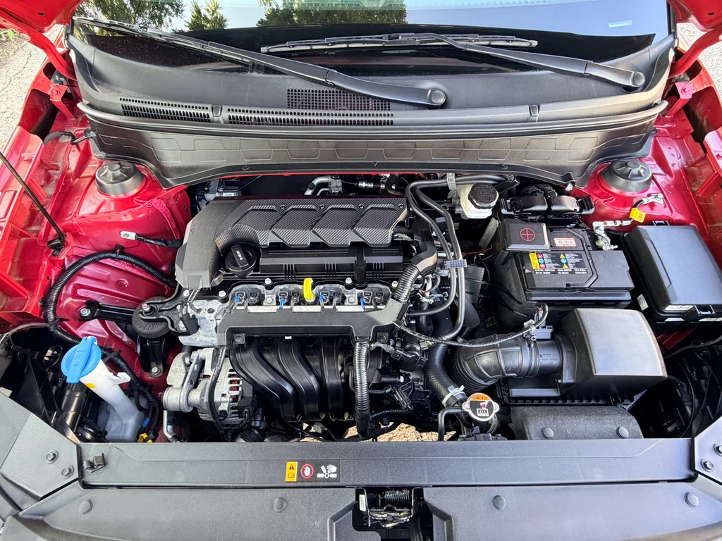 Used 2025 Ultimate Red Hyundai Limited image 32