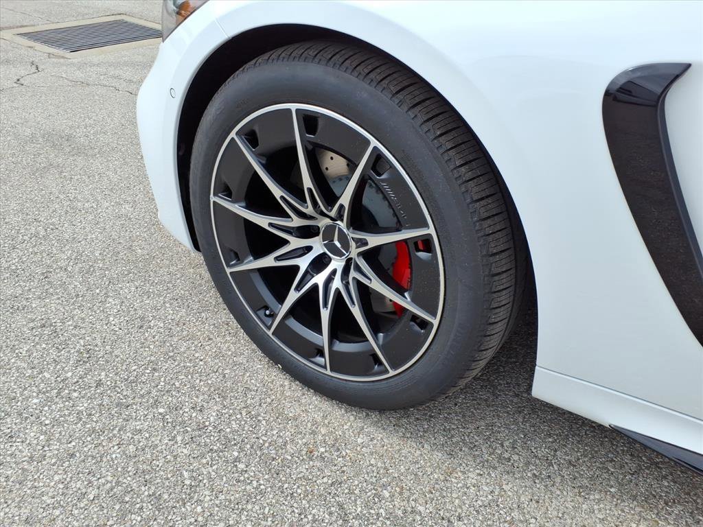 New 2026 MANUFAKTUR Moonlight White Metallic Mercedes-Benz AMG® CLE 53 4MATIC+ Cabriolet image 9