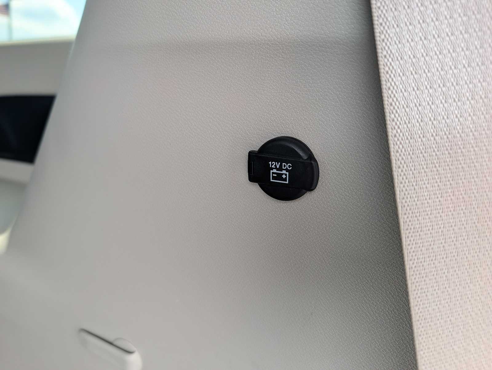 Used 2023 Bright White Clearcoat Chrysler LX image 19