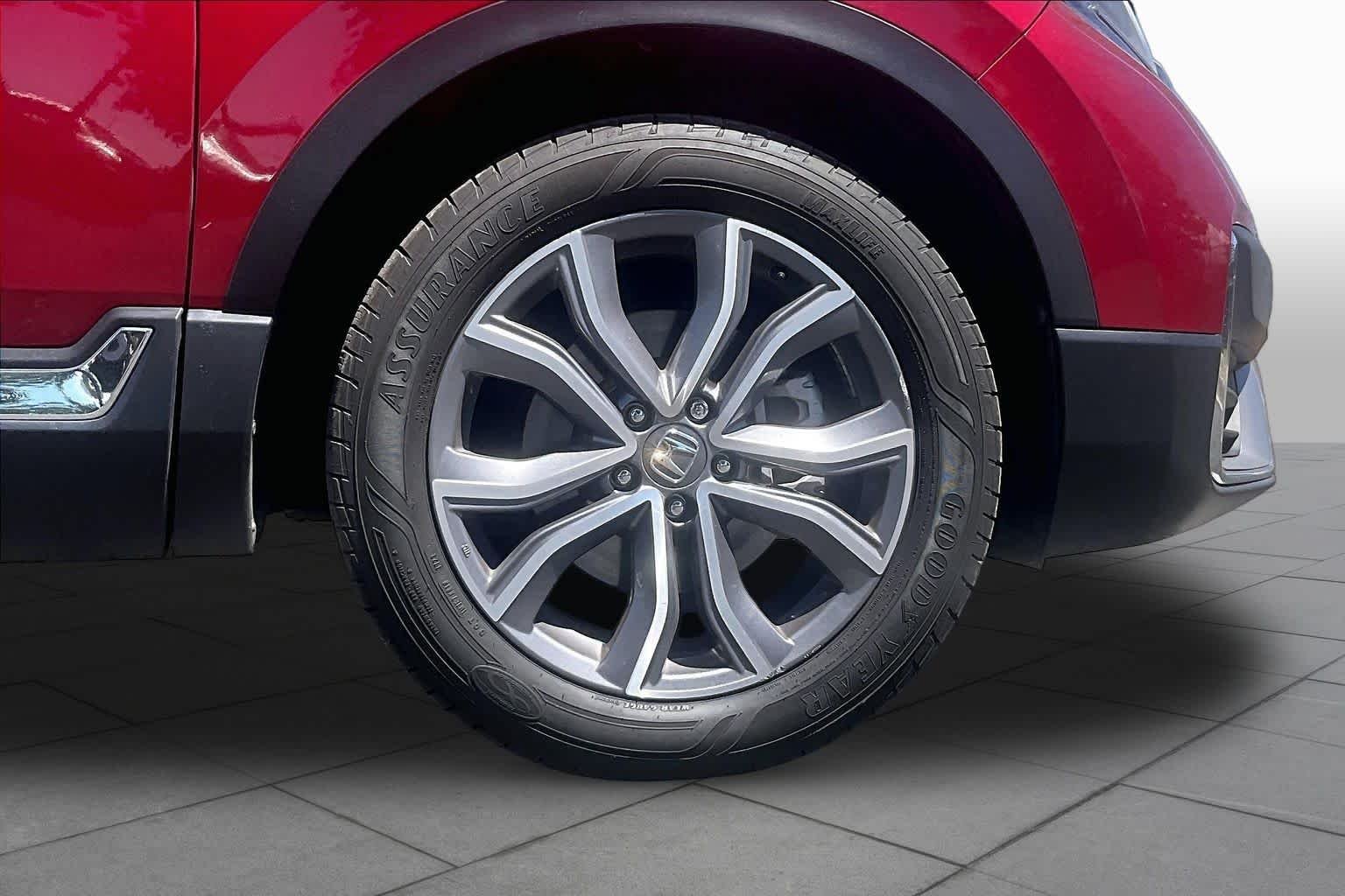 Used 2022 Radiant Red Metallic Honda Touring image 11