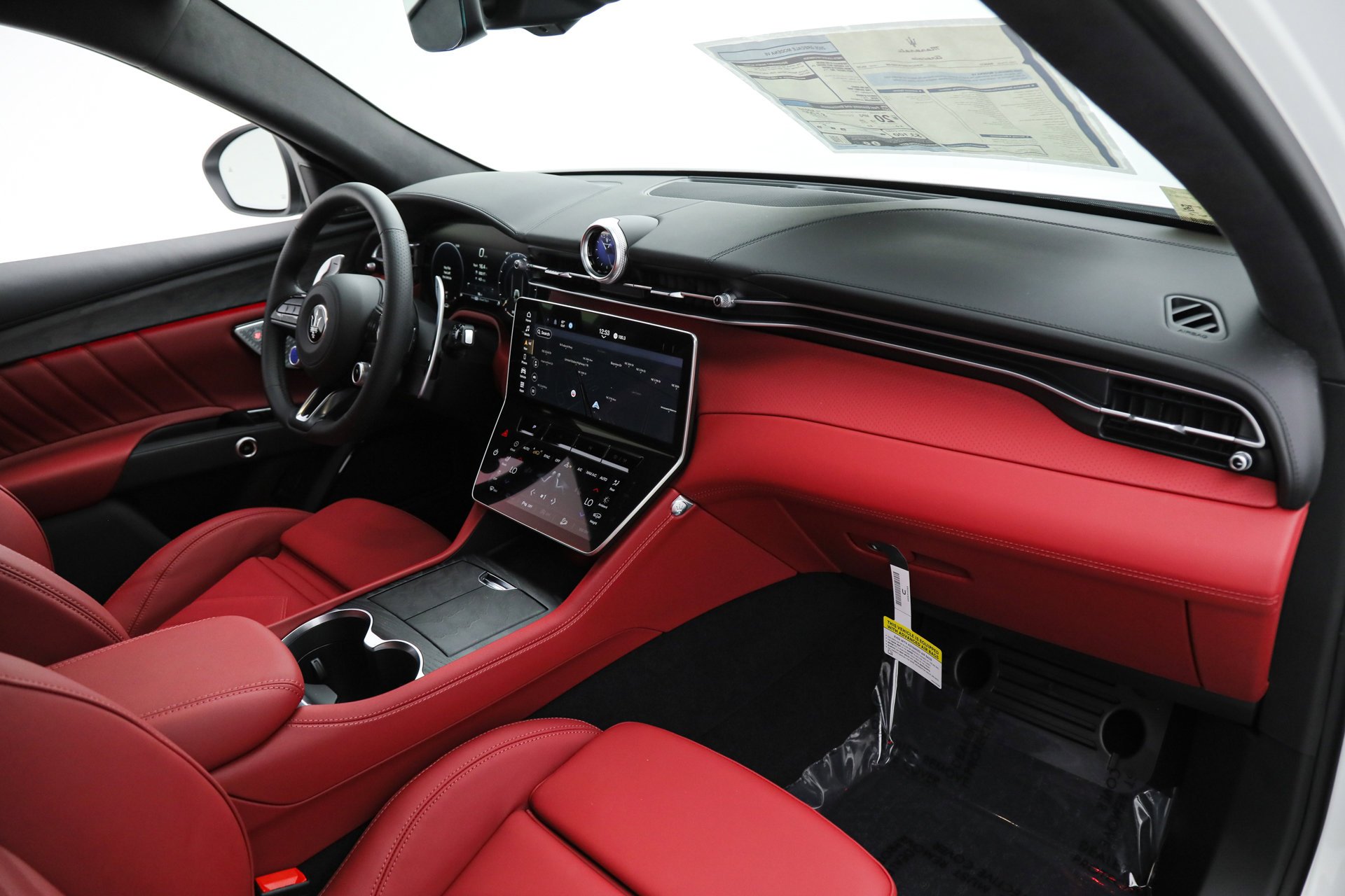 2026 Maserati Grecale Modena V6 - Photo 12