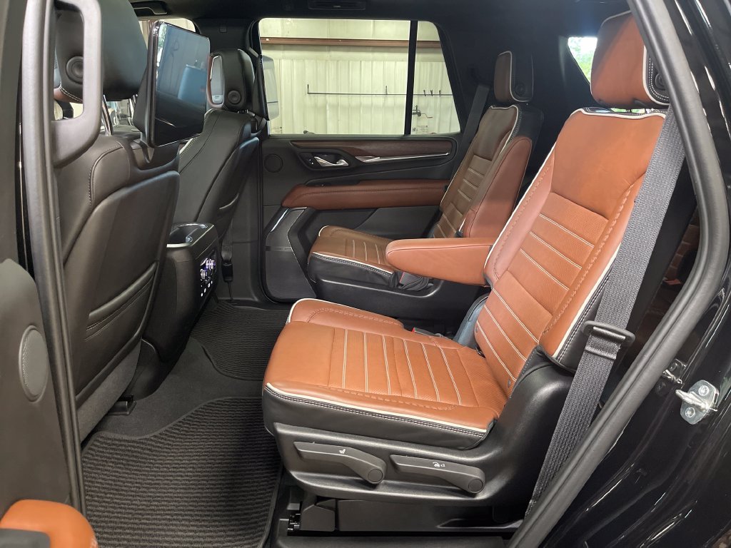 Used 2024 Black GMC Denali Ultimate image 25