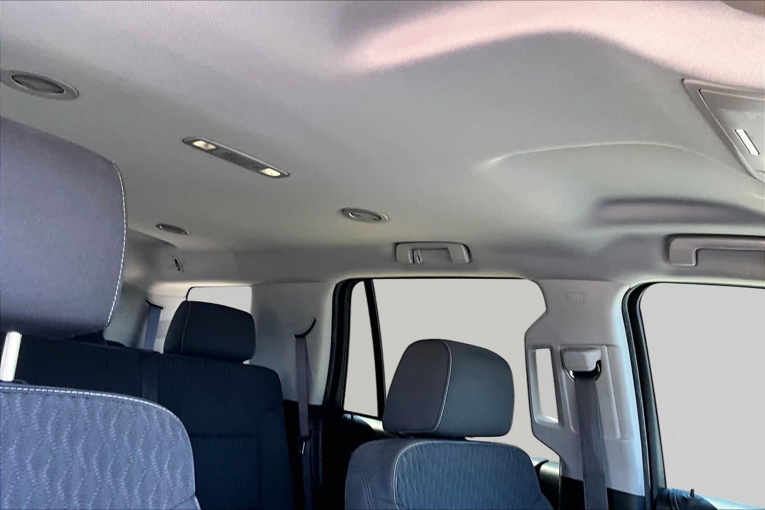 Used 2016 Onyx Black GMC SLE image 14