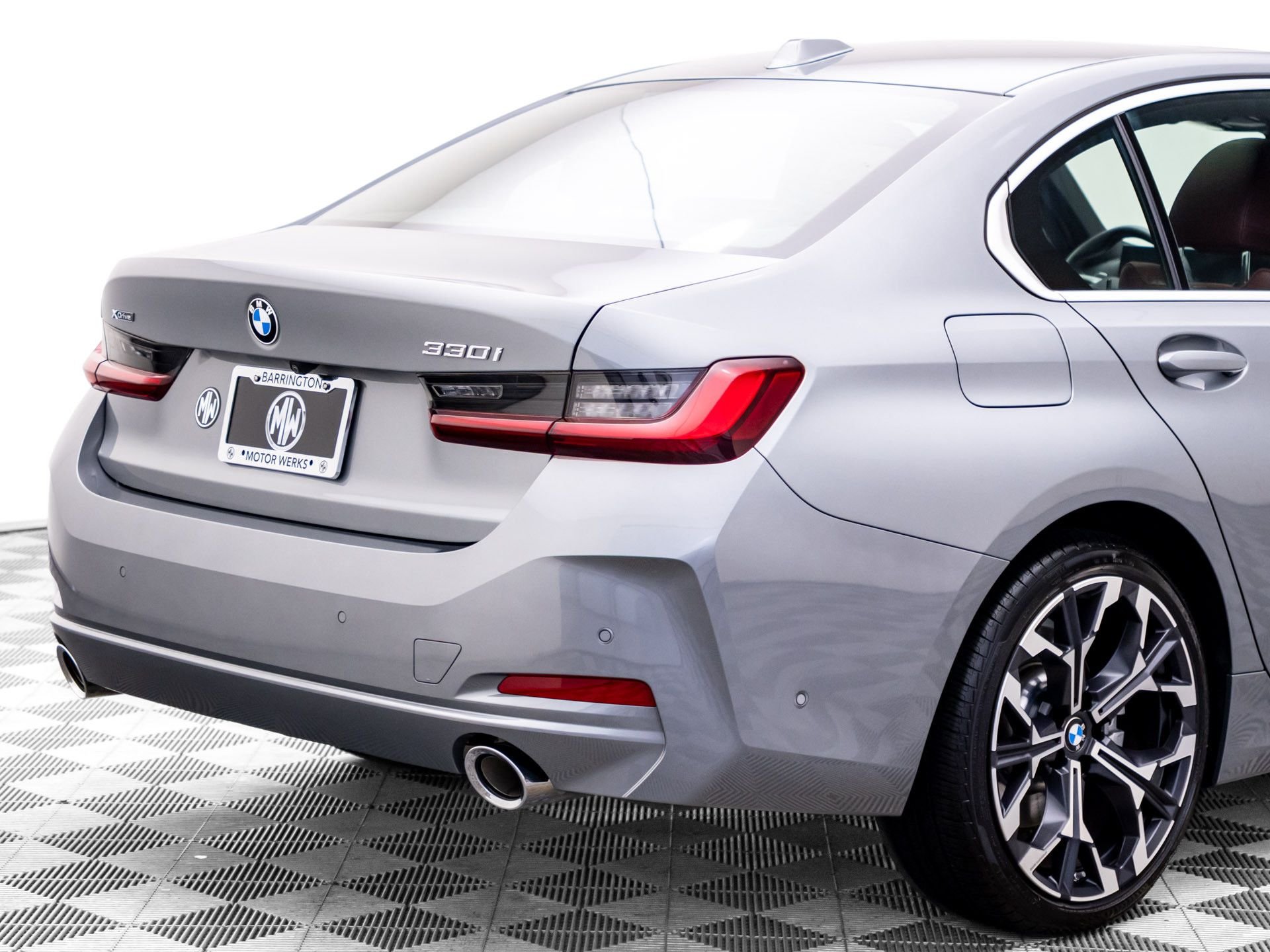 Certified Used 2025 Skyscraper Grey Metallic BMW 330i xDrive image 34