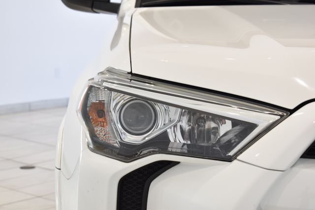 Certified Used 2019 White Toyota SR5 image 2