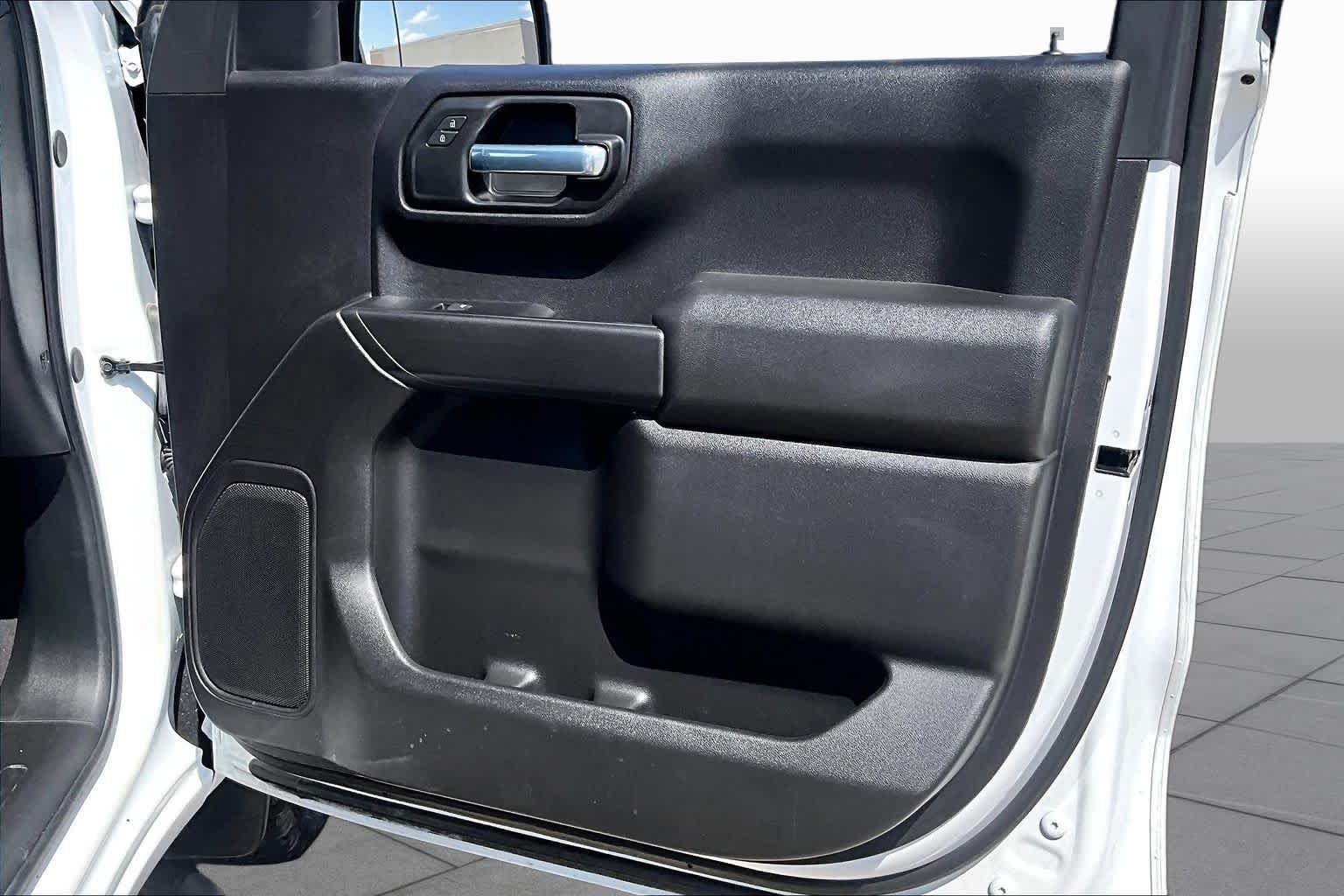 Used 2024 Summit White Chevrolet Custom image 23