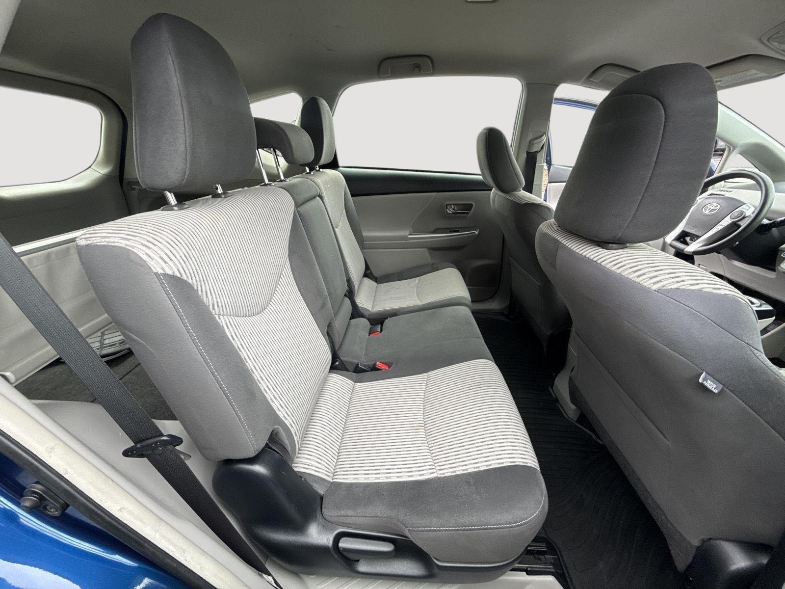 Used 2016 Blue Ribbon Metallic Toyota Three image 5