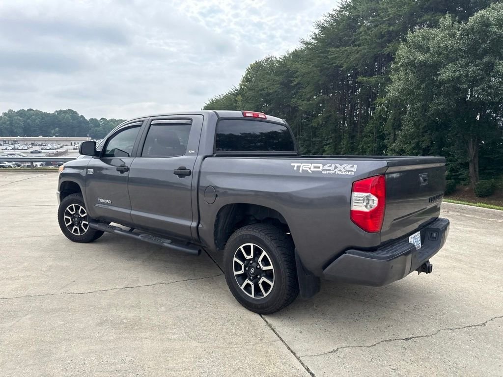 Used 2017 Gray Toyota SR5 image 13