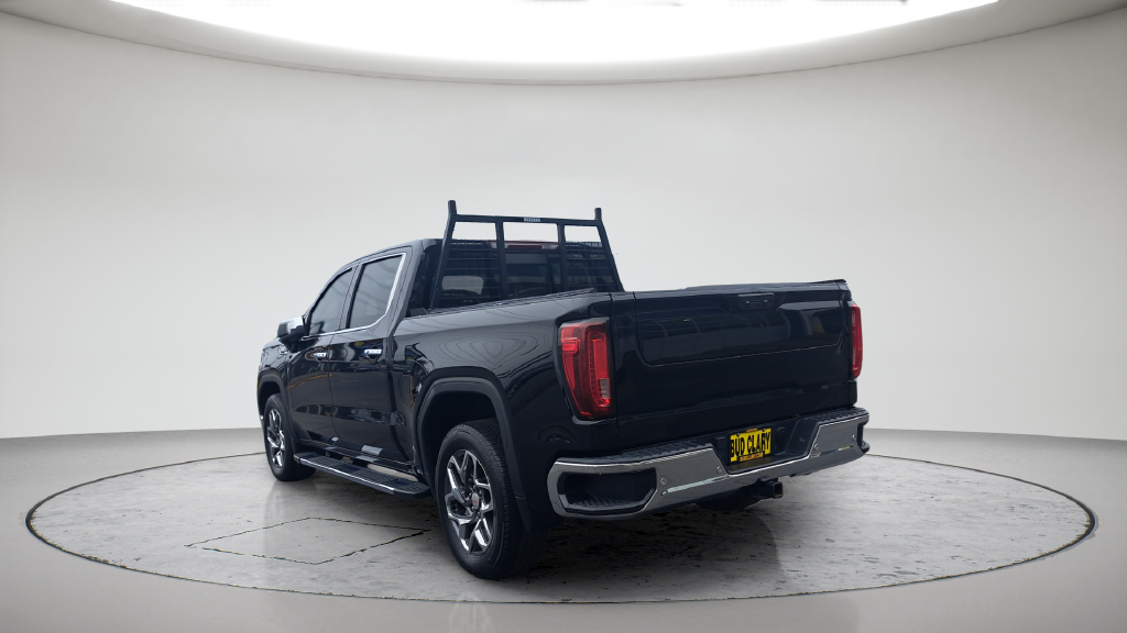 Used 2024 Black GMC SLT image 7