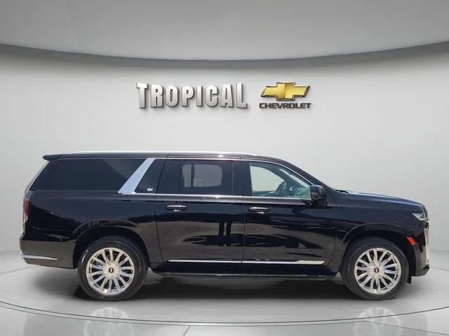 Used 2023 Black Raven Cadillac Premium Luxury image 6