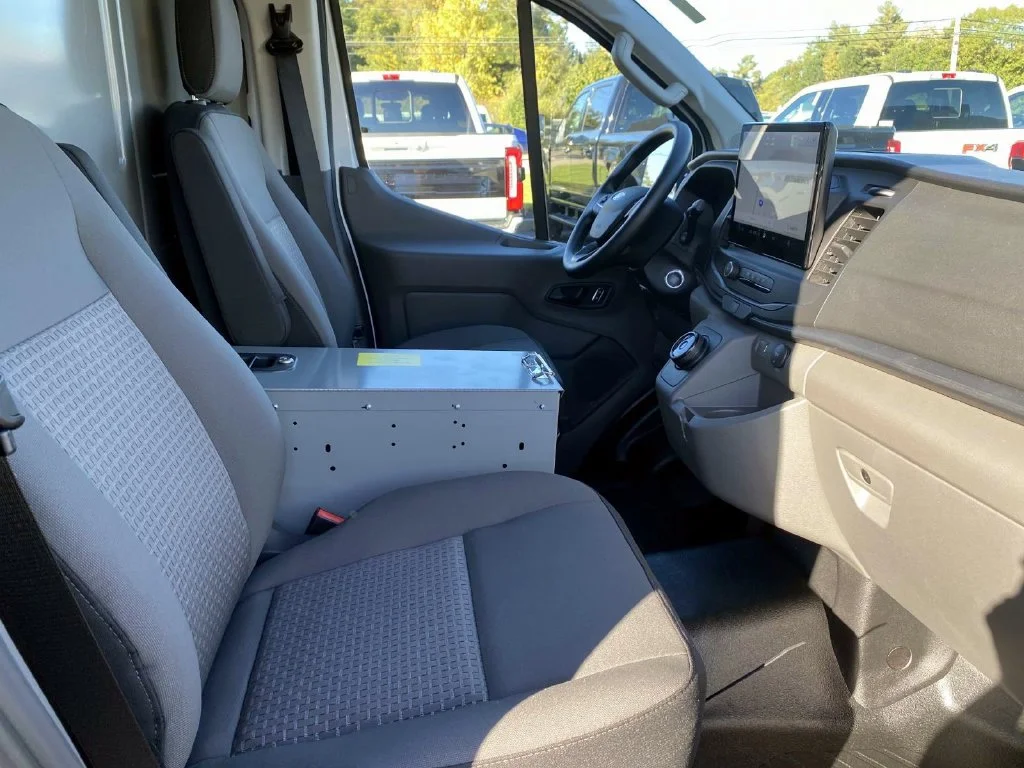Used 2024 Oxford White Ford  image 26