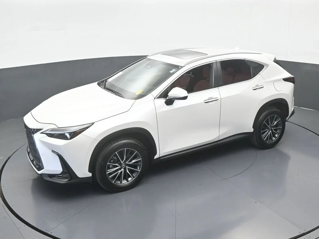 Used 2025 White Pearl Lexus 350 Premium image 49
