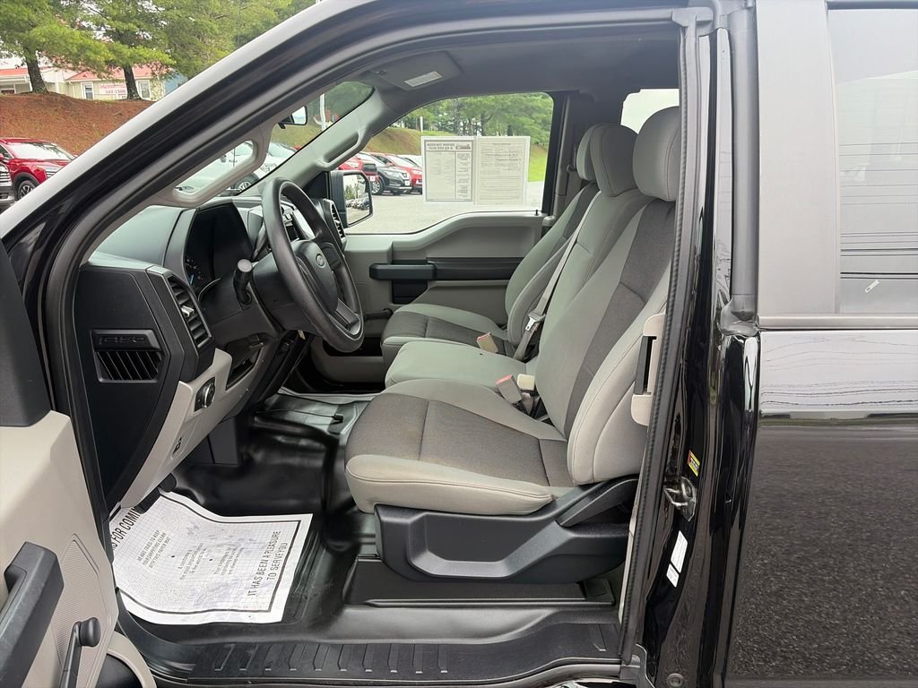 Used 2020 Black Metallic Ford XL image 10