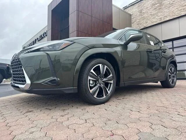 New 2026 Nori Green Pearl Lexus 300h Premium image 22