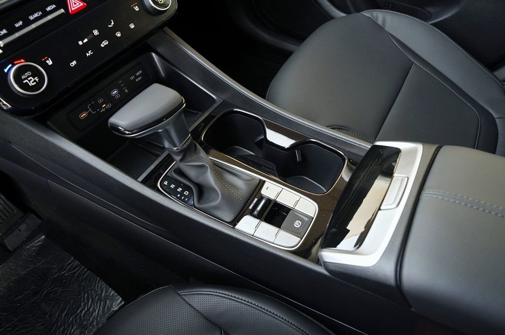 New 2026 Serenity White Pearl Hyundai SEL Premium image 50